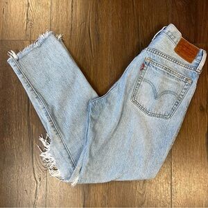 Levi’s premium straight leg jeans SZ 27/4